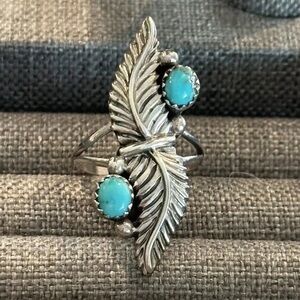 AMAZING VINTAGE NAVAJO STERLING SILVER NATIVE AMERICAN TURQUOISE RING